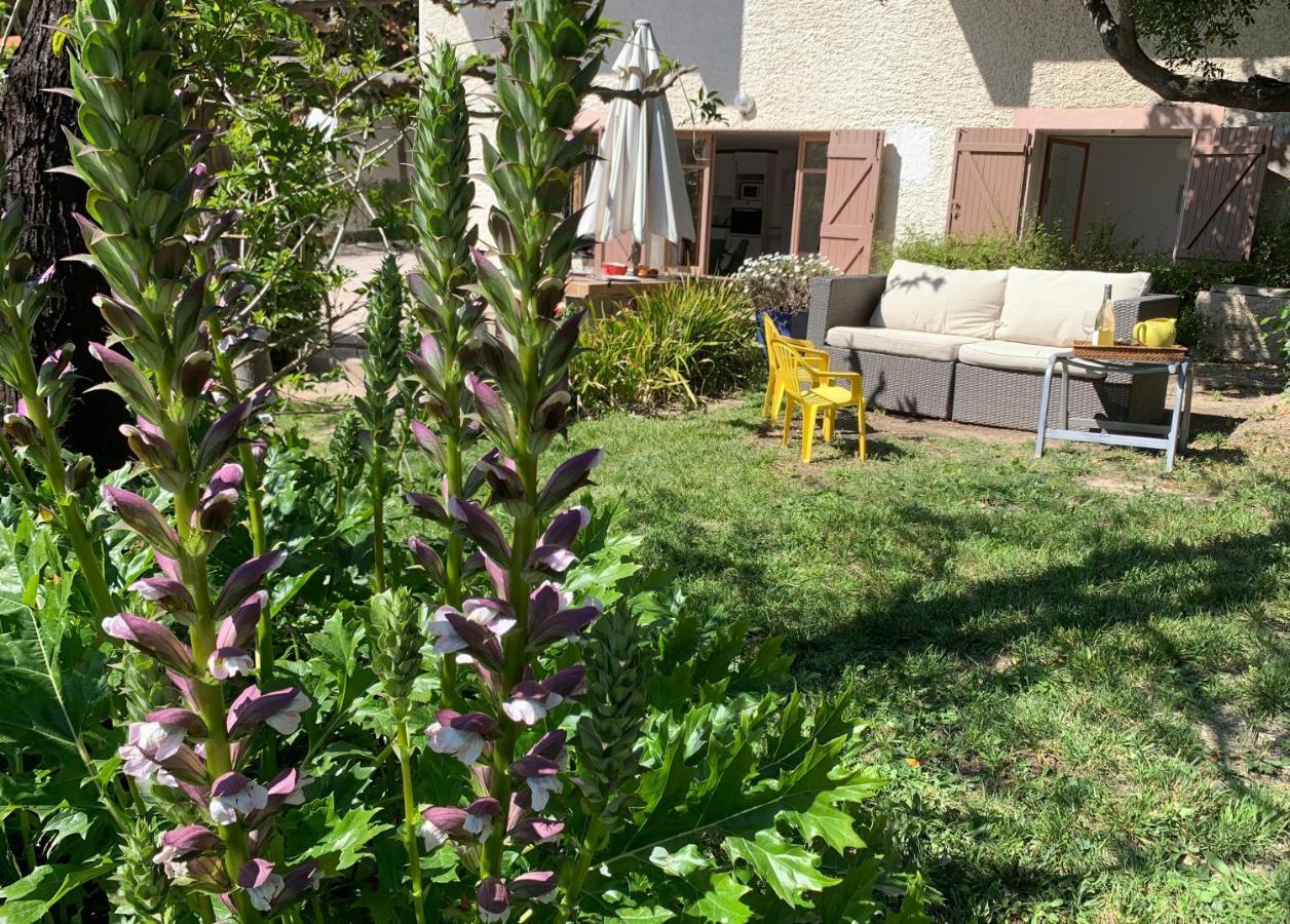 Large Private Garden, Quiet 2-Bedroom Apartment, Air Conditioning, Wifi, Parking 卡西斯 外观 照片